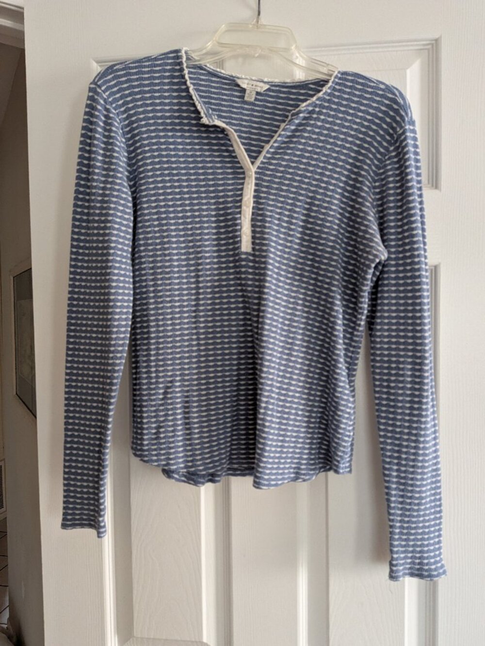 Lucky Brand long-sleeve Henley top Sz M, blue/white stripes